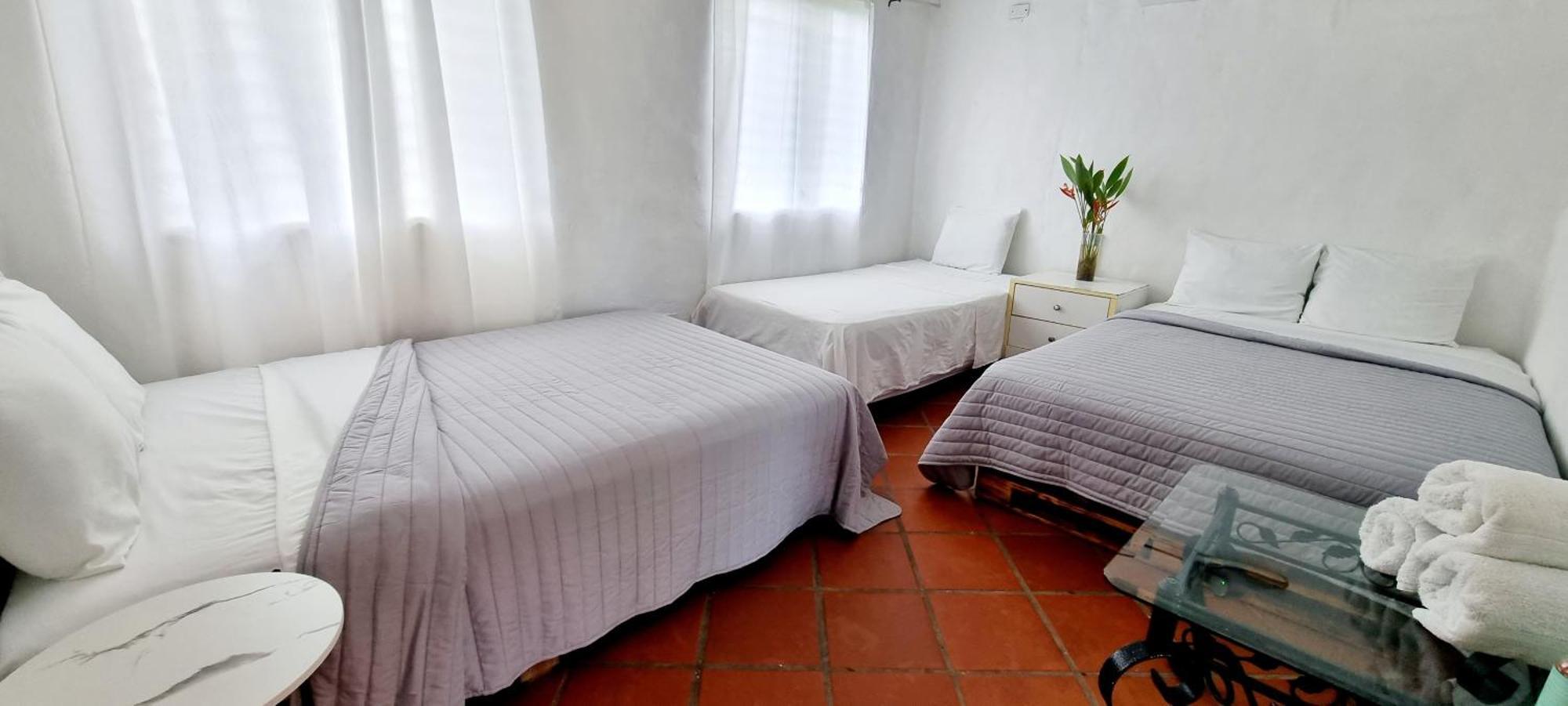 Mia Nueva Gorgona Hotel Екстериор снимка