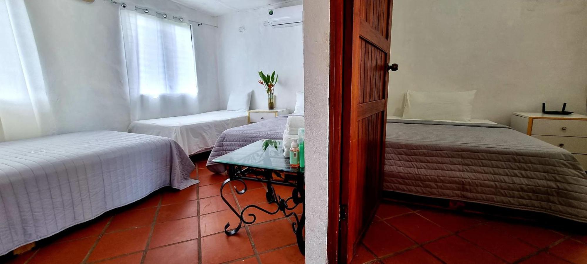 Mia Nueva Gorgona Hotel Екстериор снимка