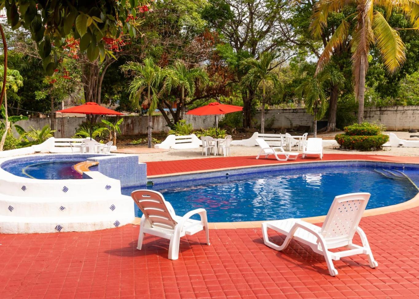 Mia Nueva Gorgona Hotel Екстериор снимка